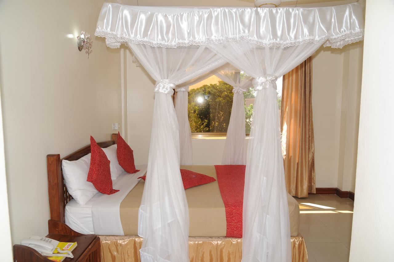 Briston Hotel Arusha Zimmer foto